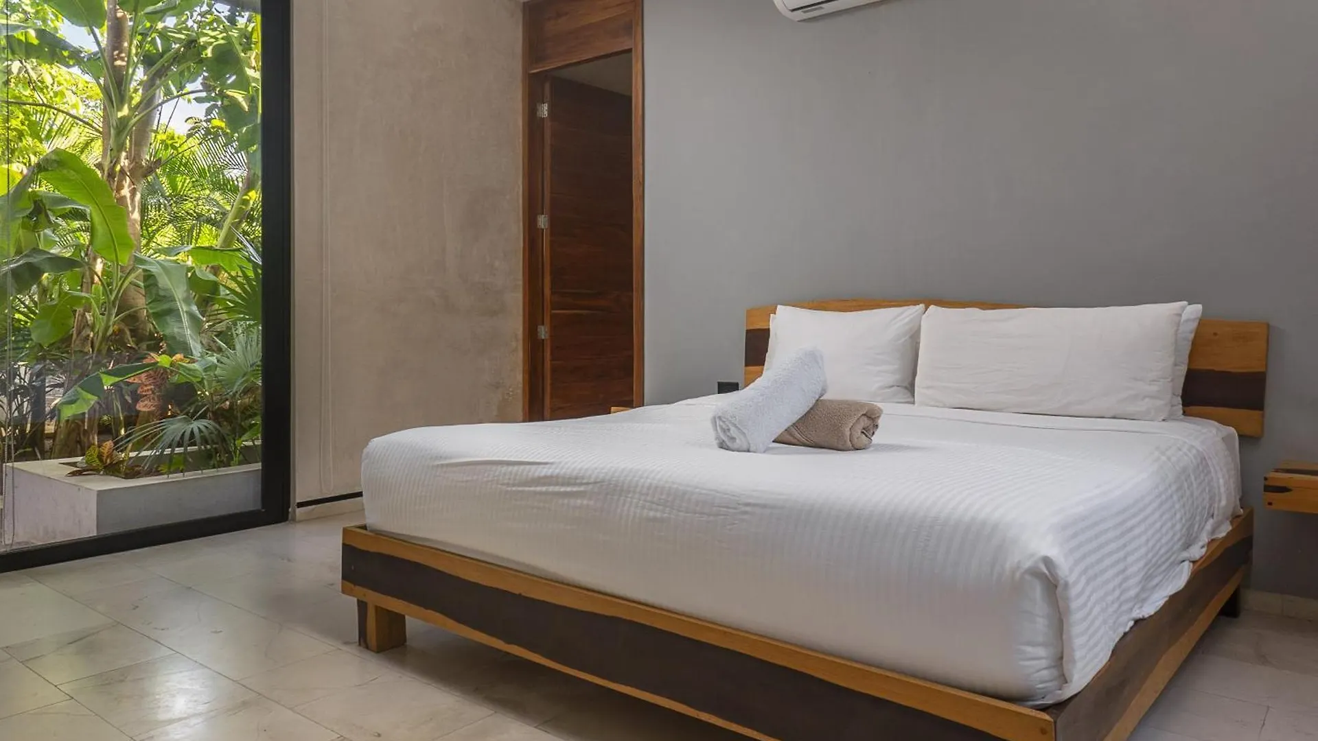 Lovely 4Br Villa, Private Pool, Aldea Zama,Concierge Service تولوم 0*,  المكسيك